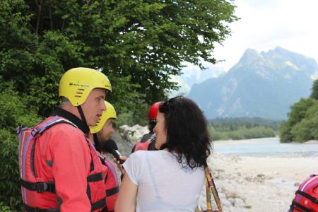 TUDI SLEPI IN SLABOVIDNI NA RAFTINGU PO SOČI5